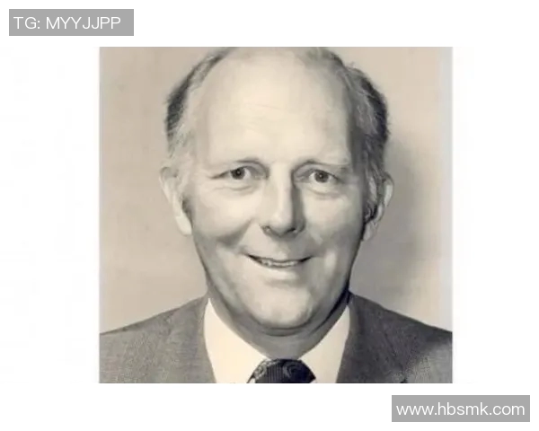 亚当斯的传奇人生与影响力探讨：从个人成就到社会贡献的全面分析